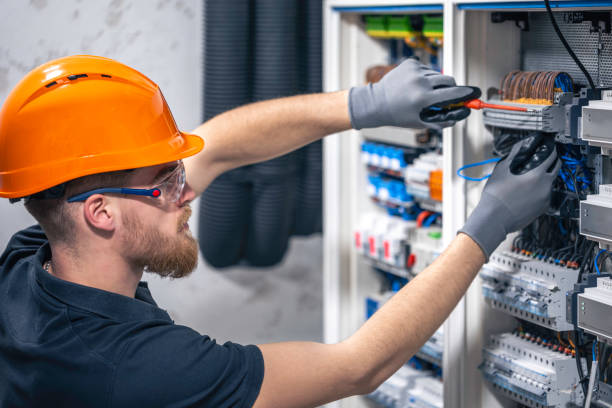 Best Electrical Contractors for Businesses  in Sun Prairie, WI